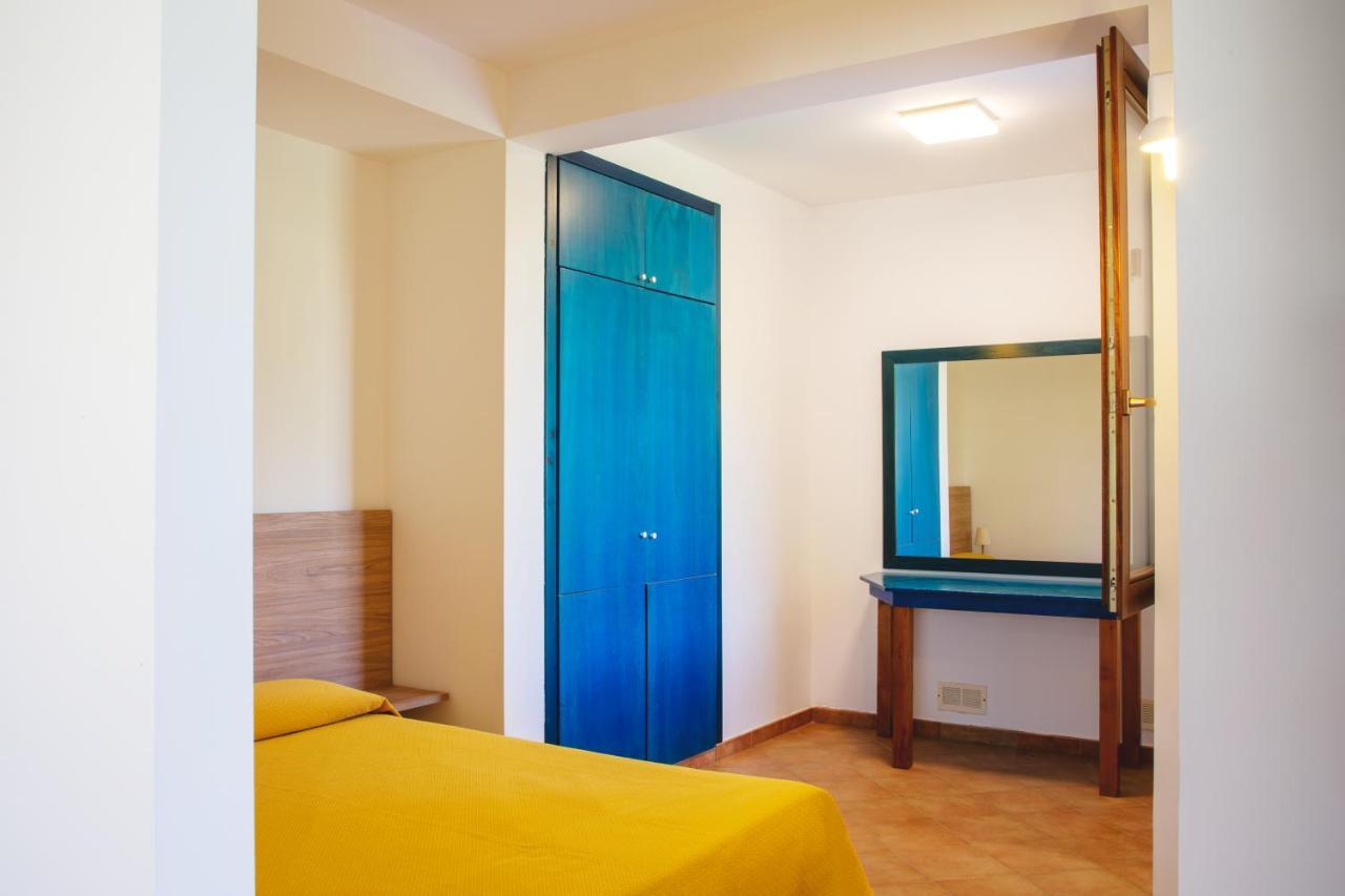 Residence I Faraglioni Scopello  Buitenkant foto